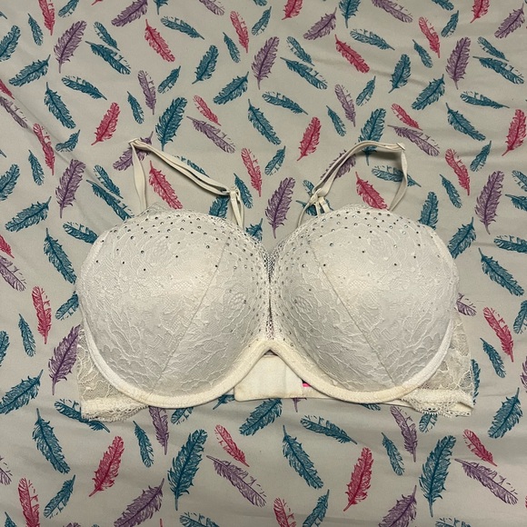 La SENZA Other - 🌻La Senza Elegant Lace Underwire Bra in off white